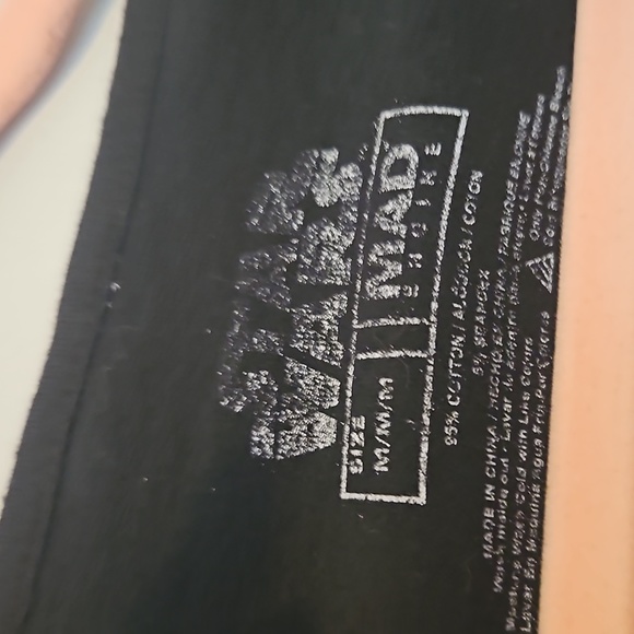 STAR WARS T- SHIRT SIZE MED - Picture 3 of 3